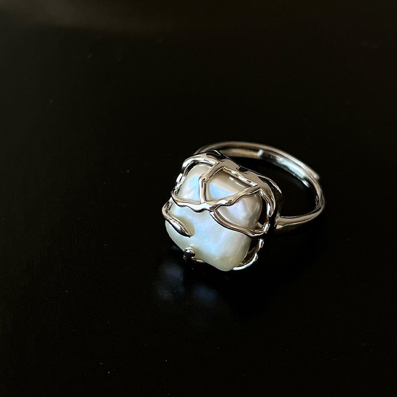 Baroque Pearl & Vine Ring Set